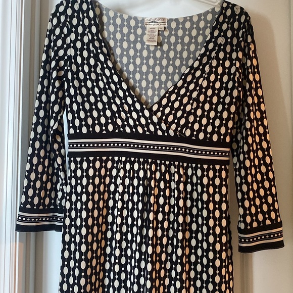 MSSP dress size small. Worn multiple times for work. - Picture 3 of 3